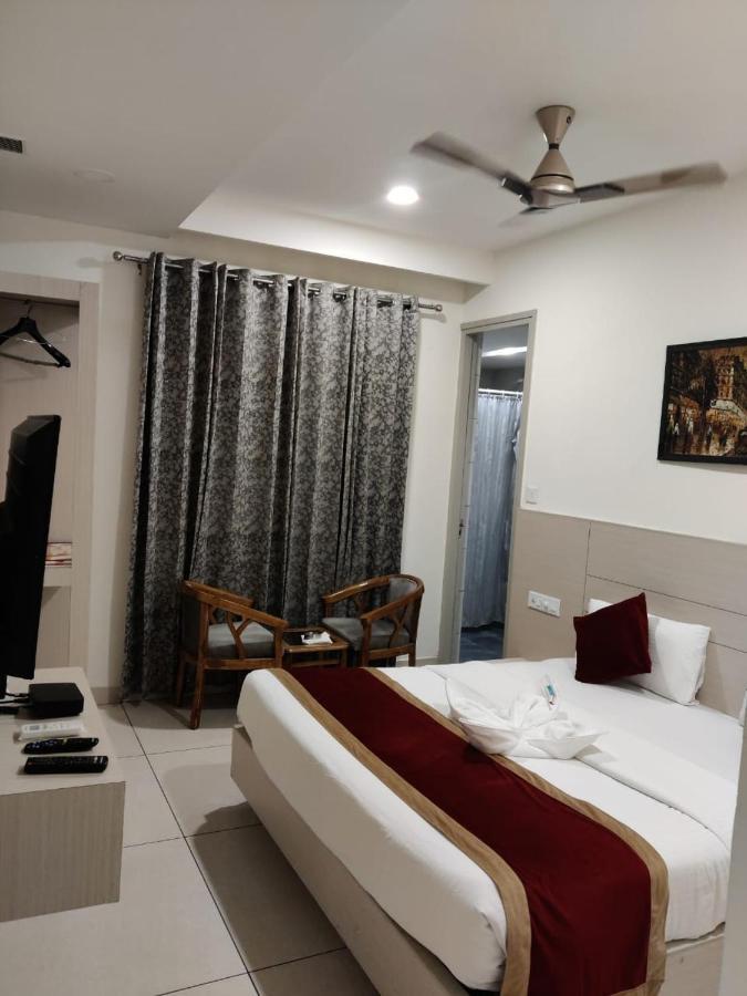 Hotel Hamilton Zirakpur Zewnętrze zdjęcie