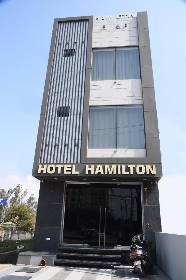 Hotel Hamilton Zirakpur Zewnętrze zdjęcie